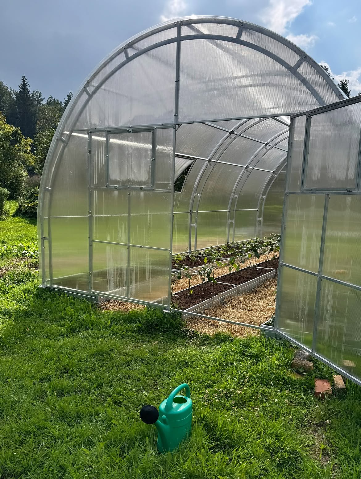 World’s Most Popular Polycarbonate Greenhouse